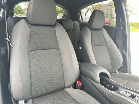 Used 2021 Honda HR-V Sport image 28