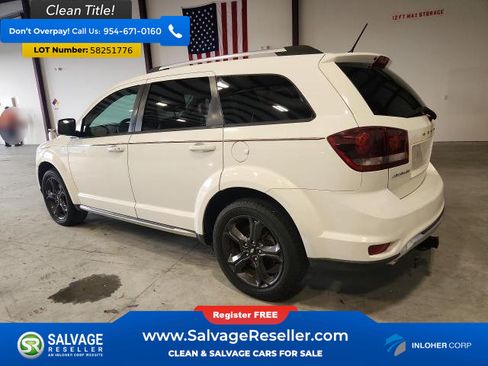 Used 2018 Dodge Journey Crossroad FWD image 3