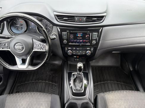 Used 2020 Nissan Rogue SV AWD/4WD image 13