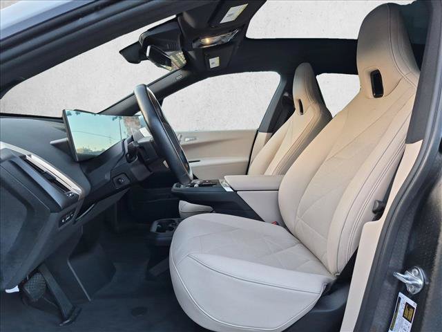 Certified 2024 BMW iX xDrive50 w/ Premium Package AWD/4WD image 16