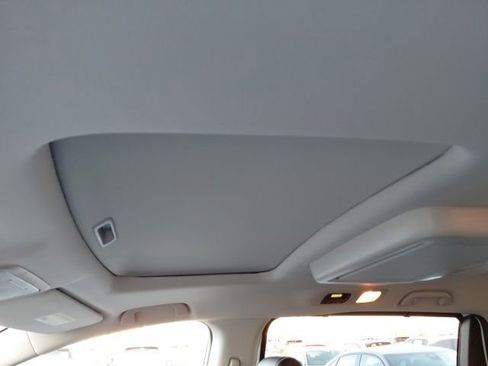 Used 2025 Honda Odyssey Touring image 25