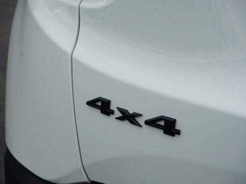 Used 2023 Jeep Renegade Latitude image 11