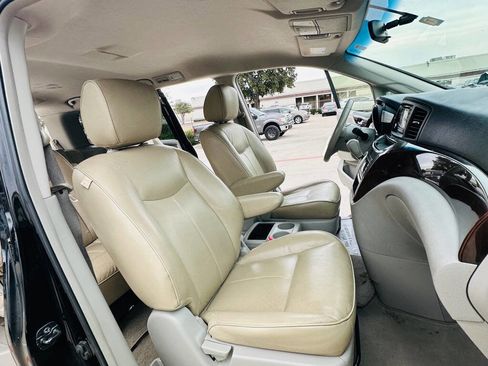 Used 2017 Nissan Quest SV image 25