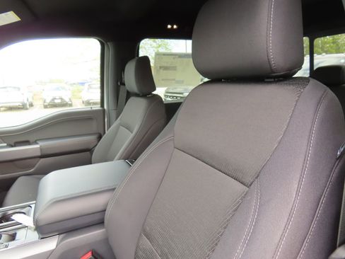 New 2026 Ford F150 XLT w/ Equipment Group 302A MID AWD/4WD image 15