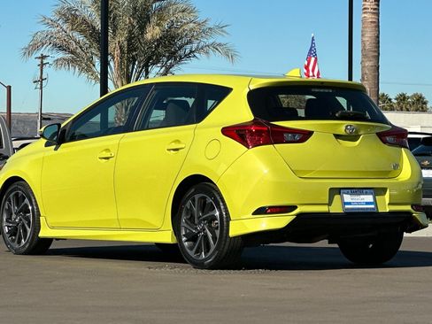 Used 2017 Toyota Corolla iM image 6