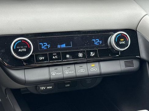 New 2026 Hyundai Elantra Sport image 16