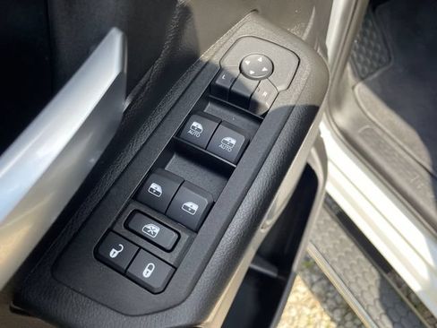 Used 2025 RAM 1500 Tradesman AWD/4WD image 23