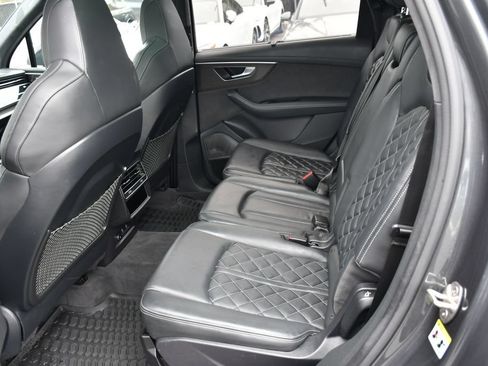 Used 2023 Audi SQ7 Prestige w/ Prestige Package AWD/4WD image 22
