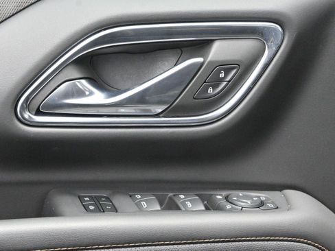 Used 2023 GMC Yukon AT4 w/ AT4 Premium Plus Package image 13