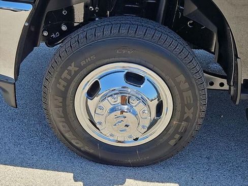 New 2026 RAM 3500 Tradesman AWD/4WD image 43