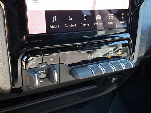 New 2026 RAM 2500 Tradesman AWD/4WD image 10