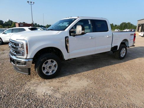New 2026 Ford F250 XLT w/ XLT Premium Package AWD/4WD image 10