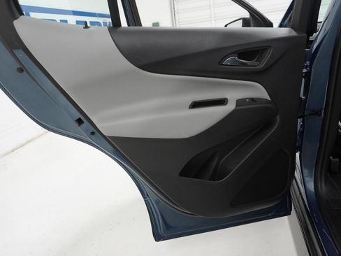 Used 2024 Chevrolet Equinox LS w/ Driver Confidence II Package image 29