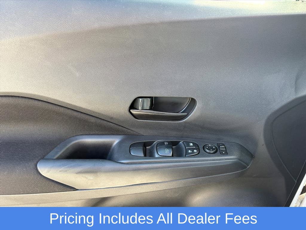 Used 2025 Nissan Kicks Play S FWD image 13
