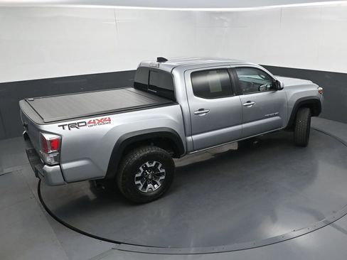 Used 2023 Toyota Tacoma TRD Off-Road w/ Technology Package AWD/4WD image 34