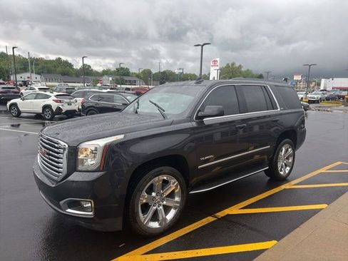 Used 2020 GMC Yukon SLT w/ Premium Edition AWD/4WD image 2