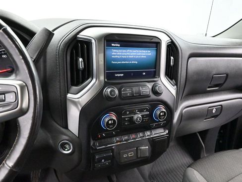 Used 2020 Chevrolet Silverado 1500 RST image 19