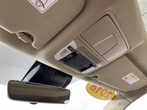 Used 2018 Acura MDX SH-AWD image 28