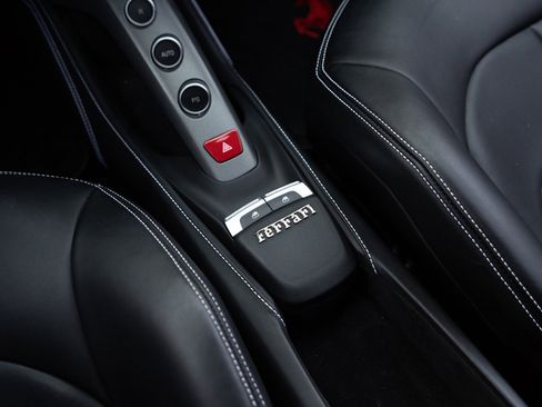 Used 2018 Ferrari 488 GTB RWD image 47