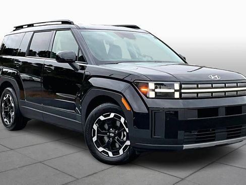 Used 2024 Hyundai Santa Fe SEL image 2