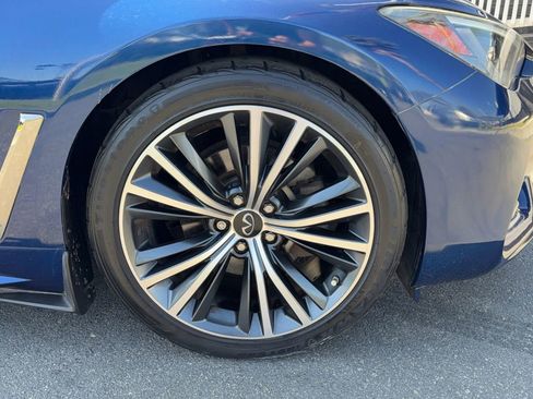 Used 2020 INFINITI Q60 3.0t Luxe RWD image 14