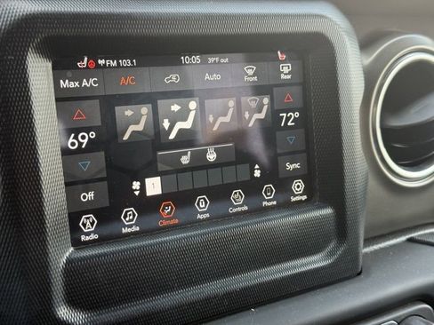 Used 2019 Jeep Wrangler Rubicon w/ Cold Weather Group image 20