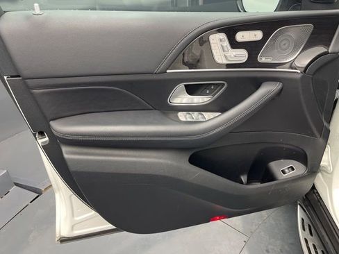 Used 2022 Mercedes-Benz GLE 450 4MATIC image 11