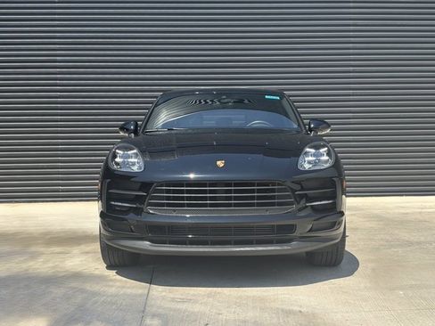 Certified 2021 Porsche Macan image 10