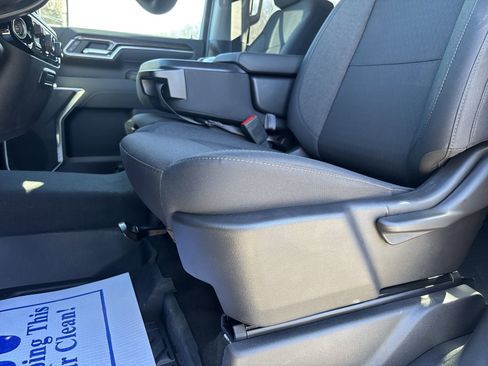 New 2026 Chevrolet Silverado 2500 LT image 15