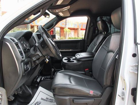 Used 2021 RAM 5500 Tradesman w/ Chrome Appearance Group image 18