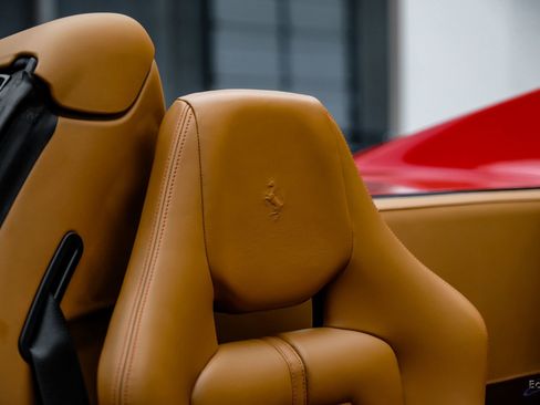 Used 2013 Ferrari 458 Spider image 67