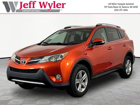 Used 2015 Toyota RAV4 XLE FWD image 1
