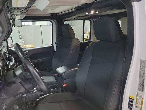 Used 2022 Jeep Wrangler Unlimited Sport image 36