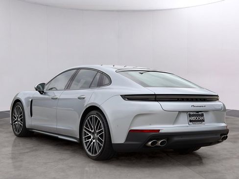 New 2025 Porsche Panamera image 3