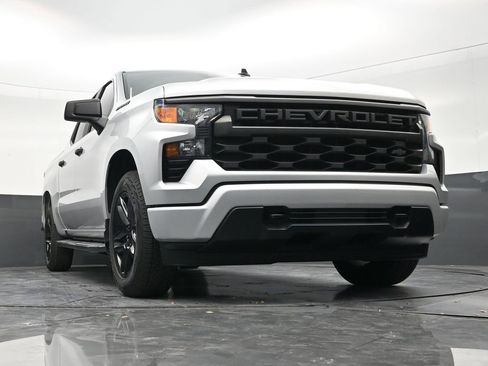 Used 2022 Chevrolet Silverado 1500 Custom RWD image 26