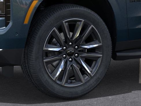New 2026 Chevrolet Suburban LS image 10