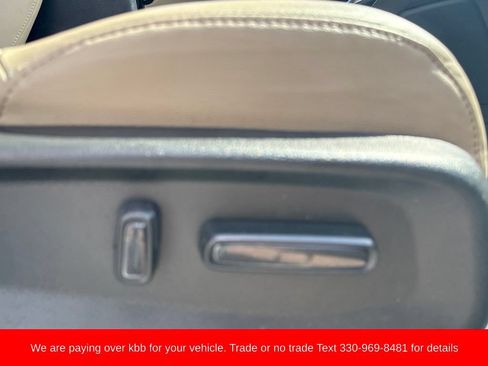 Used 2019 Honda CR-V Touring image 32