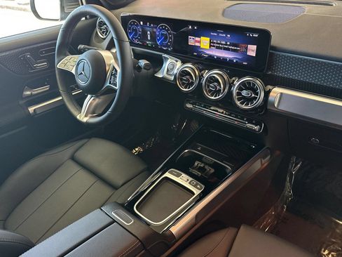 Certified 2025 Mercedes-Benz EQB 250+ image 20