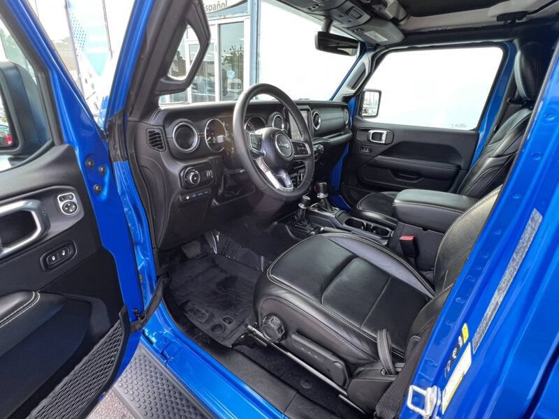Used 2023 Jeep Wrangler Unlimited Sahara w/ Cold Weather Group AWD/4WD image 14