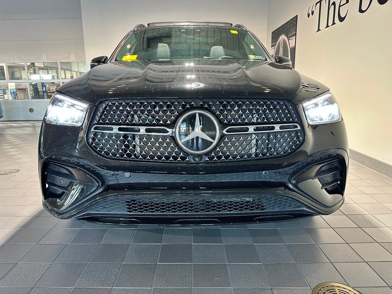 Used 2024 Mercedes-Benz GLE 450 4MATIC image 2