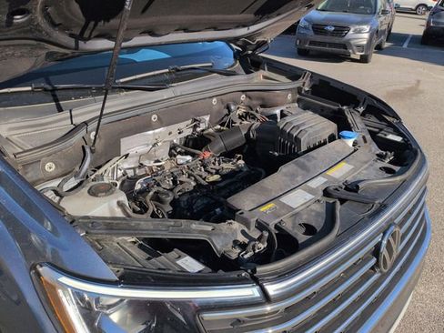 Used 2024 Volkswagen Atlas SE image 38