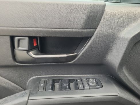 Used 2024 Toyota Tacoma SR5 image 33