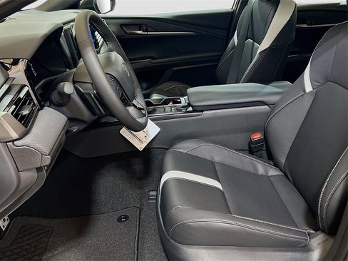 New 2026 Toyota Camry Hybrid image 20