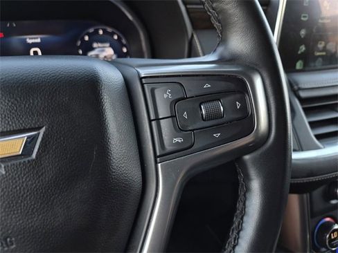 Used 2023 Chevrolet Suburban Premier image 36
