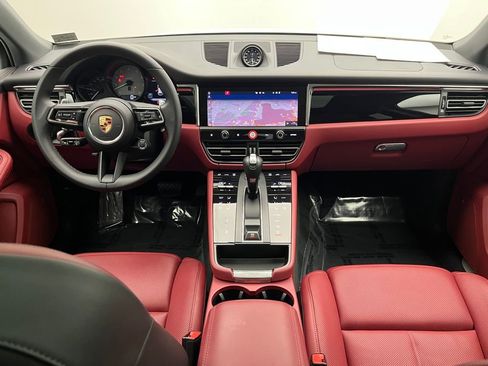 Used 2024 Porsche Macan S image 34
