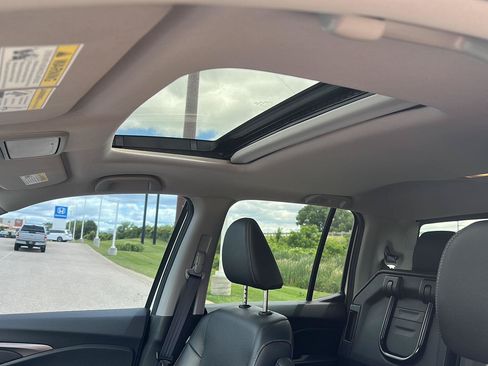 Used 2019 Honda Ridgeline RTL-T image 22