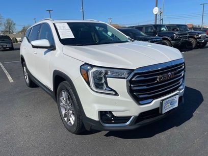 Used 2023 GMC Terrain SLT w/ Infotainment Package II