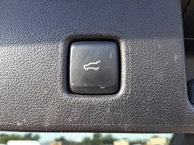 Used 2025 Ford Escape Platinum w/ Premium Technology Package AWD/4WD image 9