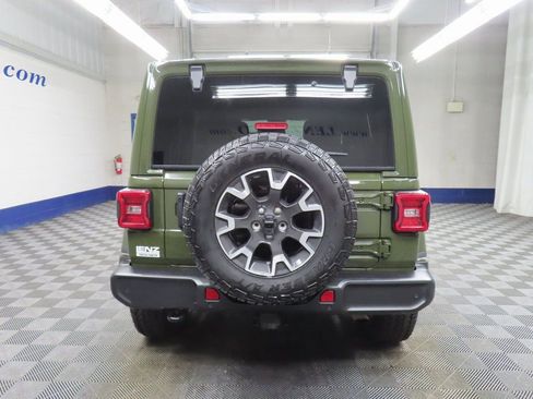 Used 2024 Jeep Wrangler Unlimited Sahara w/ Technology Group image 33