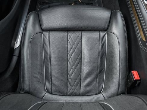 Used 2018 BMW 750i xDrive image 31